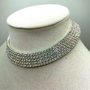 Unsigned Sparkly Rhinestone Silver Tone Choker Collar Necklace Earrings Set